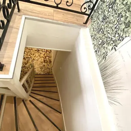 Parisian Muse By Suitehomeparis Paris